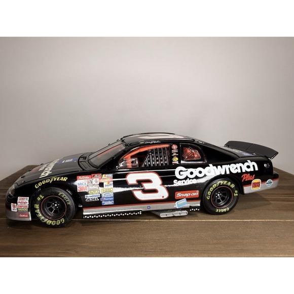 Action Racing 1999 Dale Earnhardt #3 Goodwrench 1:24 Scale Limited Edition - Picture 9 of 16